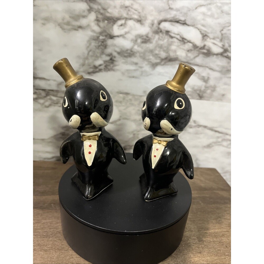 Vintage Anthropomorphic Walrus In Tuxedo Bow Tie Top Hat Salt & Pepper Shakers